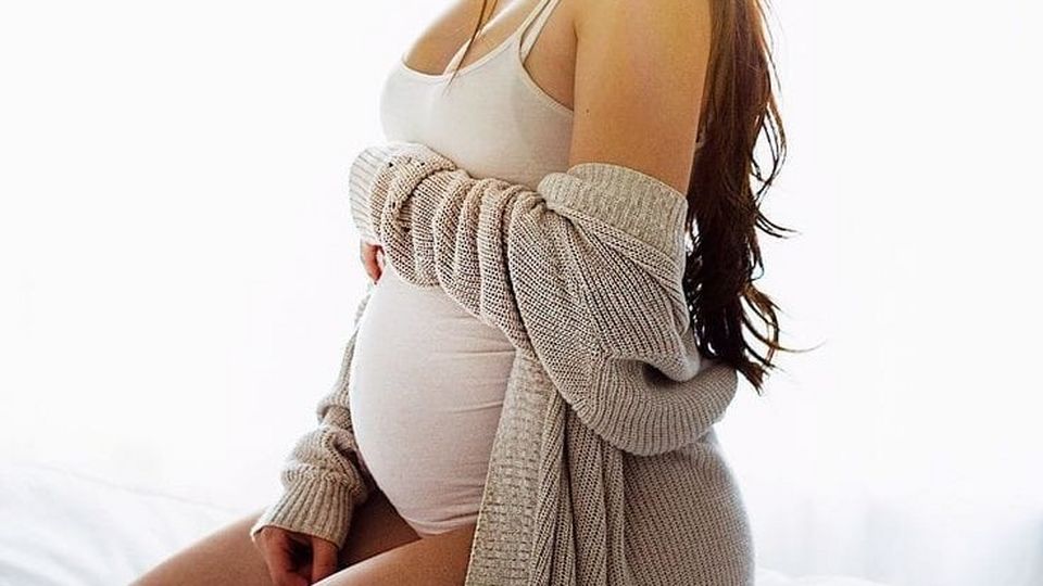 Силиконовый накладной живот для имитации беременности ModelSi 4-5 месяцев