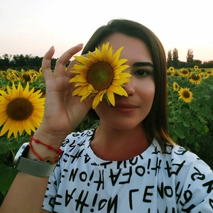 Юлия Май